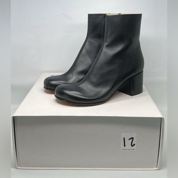 Loewe Terra 60MM Leather Ankle Booties size 39 - Picture 12 of 14